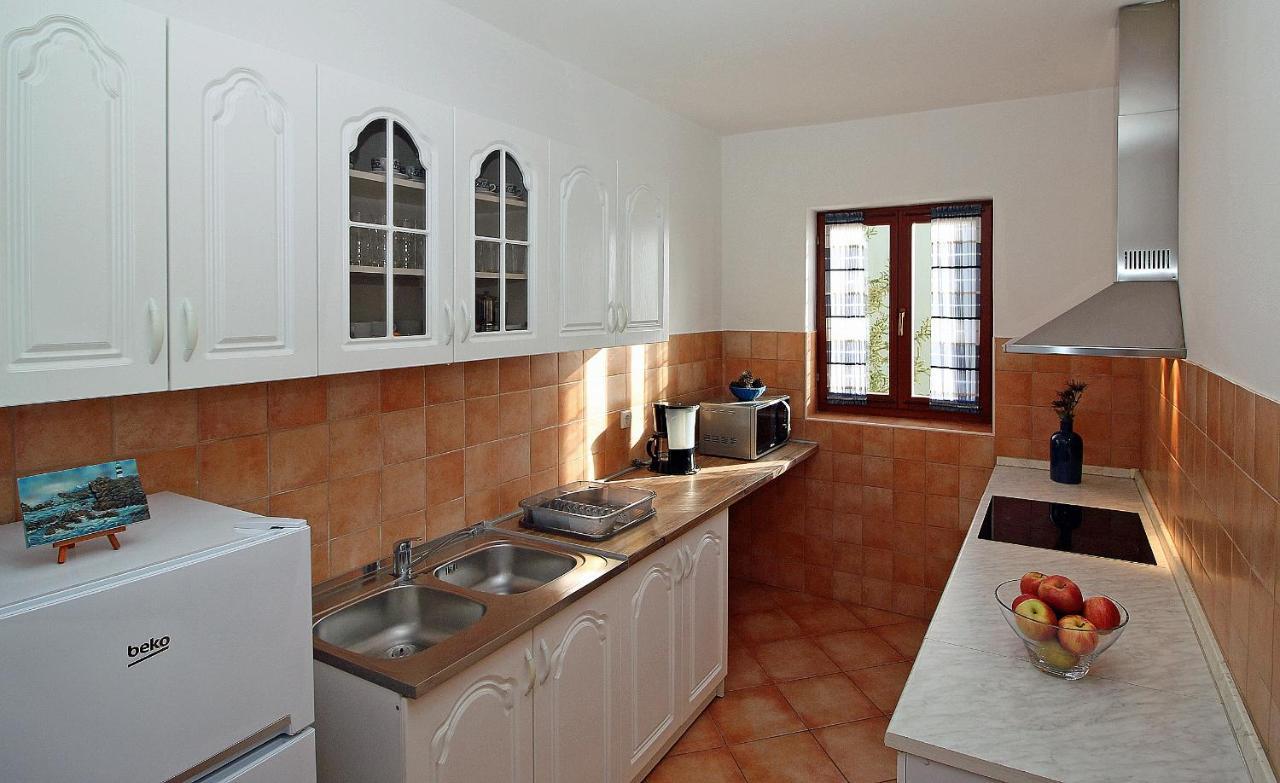 Apartments With A Parking Space Rabac, Labin - 7429 Esterno foto