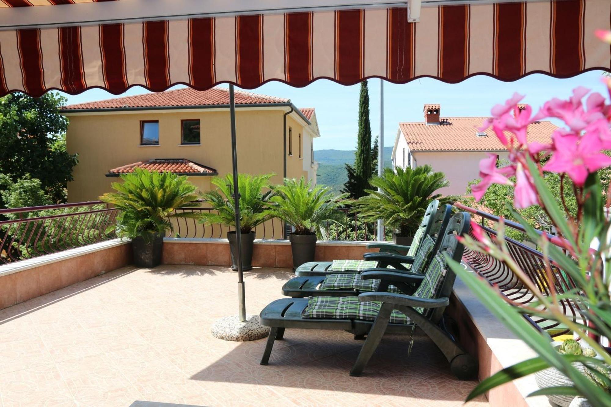 Apartments With A Parking Space Rabac, Labin - 7429 Esterno foto