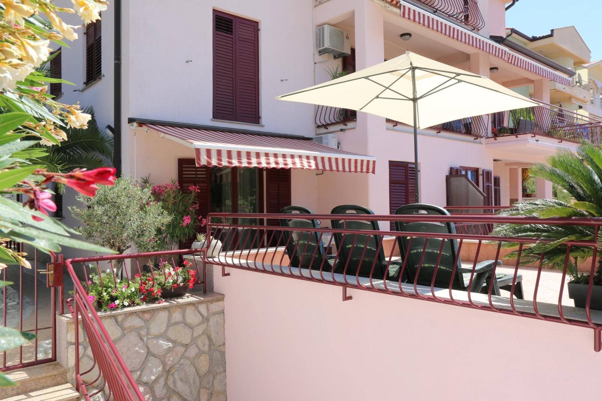 Apartments With A Parking Space Rabac, Labin - 7429 Esterno foto